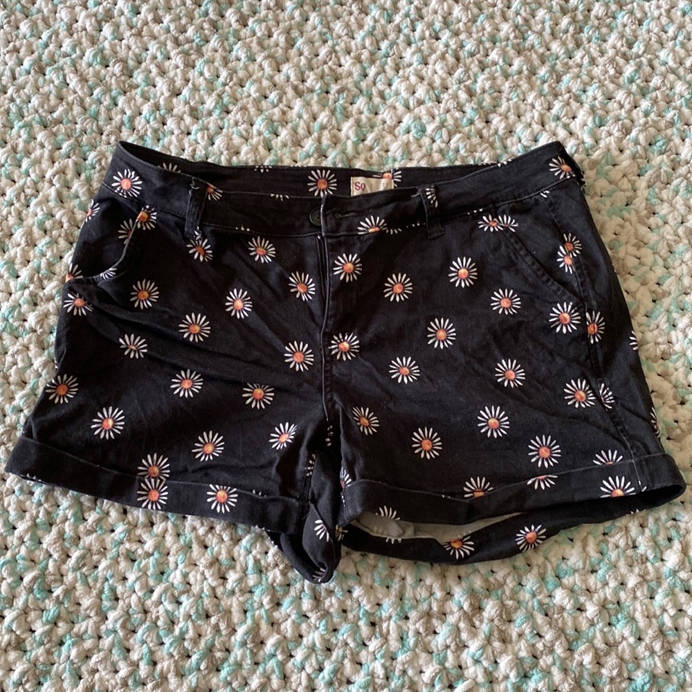 SO Brand Floral Shorts